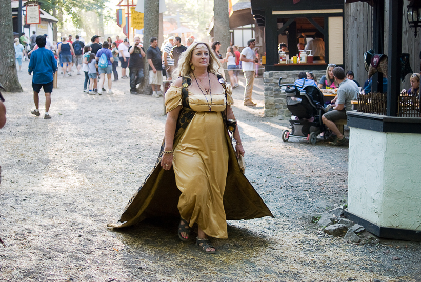 Kids and adults at the Maryland Renaissance Festival