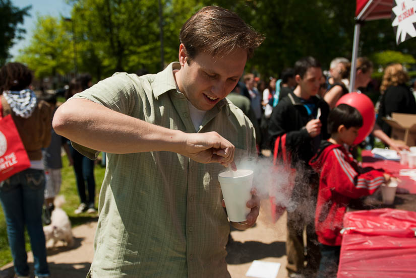 ice cream made with liquid nitrogen