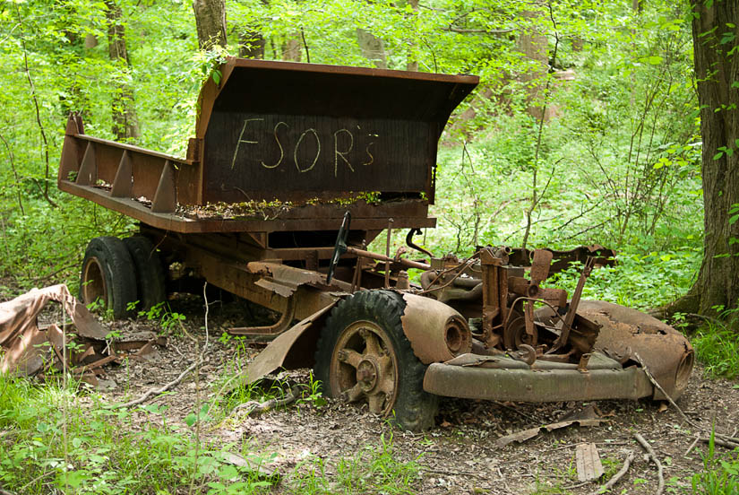 rusty old car at mason district park