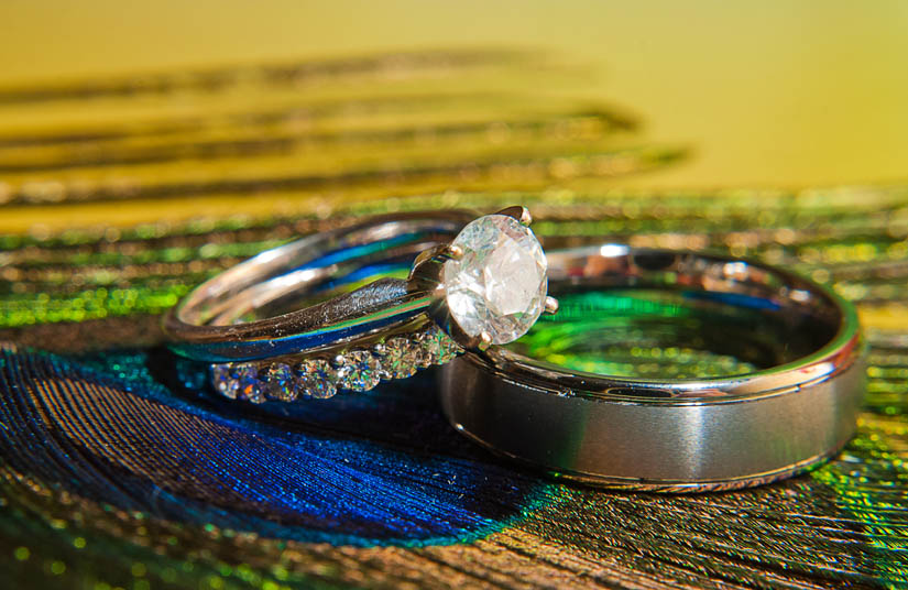 wedding ring set with peacock feathers