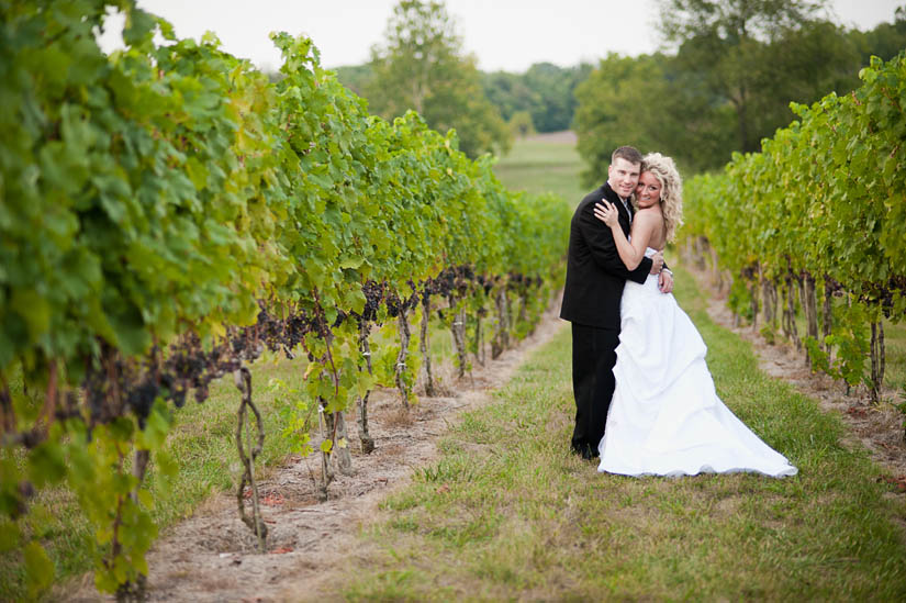 bridal picture in grapevines