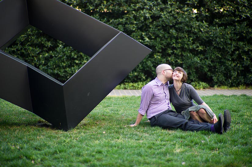 couply photos with geometric sculpture