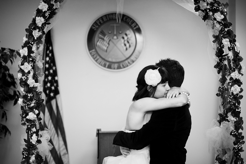 wedding ceremony at dc courthouse