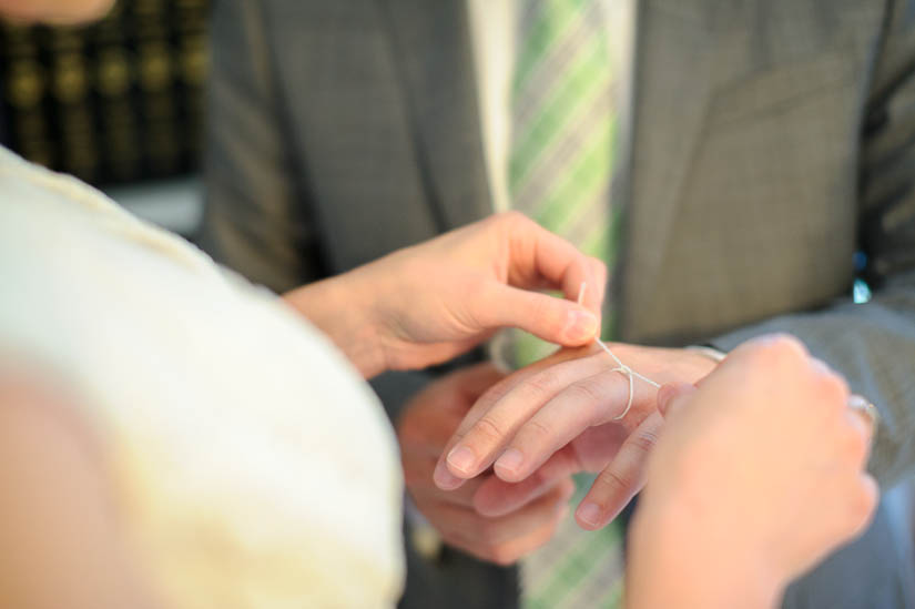 tying strings for old town alexandria wedding