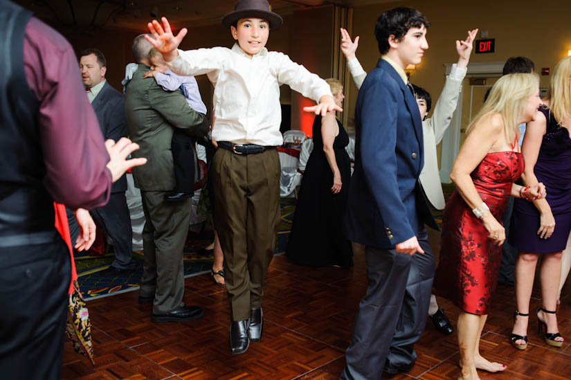 little boy dancing at the dulles airport marriott wedding