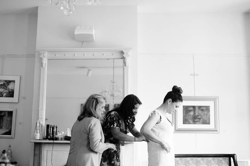 bride sister and mother getting ready at the dc arts club