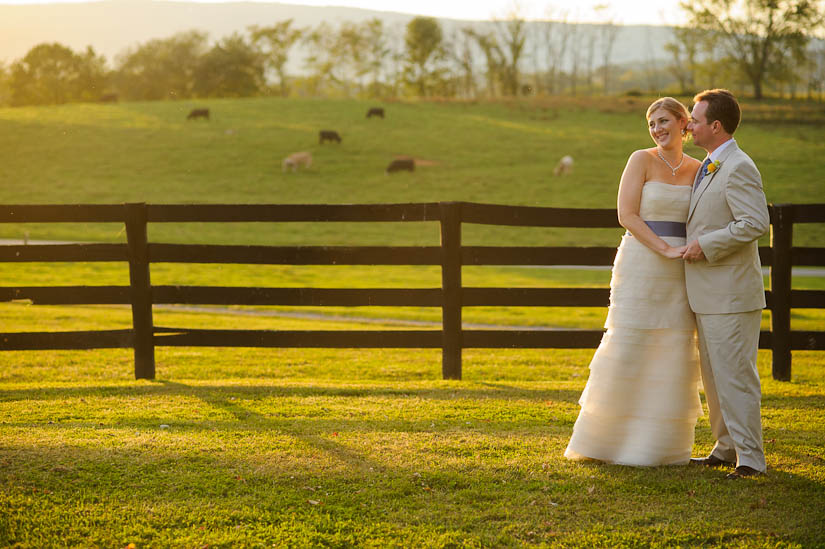 bride and groom pictures at sunset at marriott ranch wedding