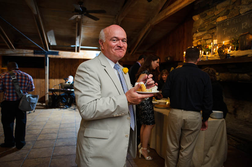 dad eating cake at marriott ranch wedding