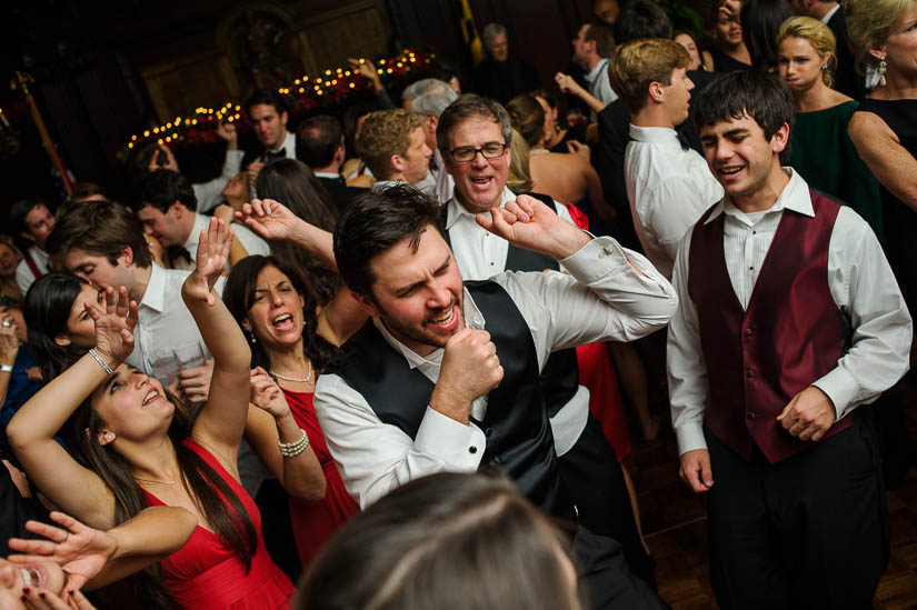 everyone having a good time at maryland club wedding