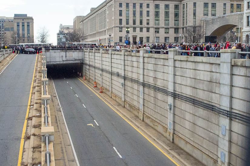 crowds of people over the 9th street tunnel