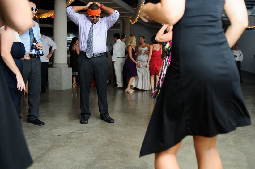 getting groovy at orange and brown-themed wedding