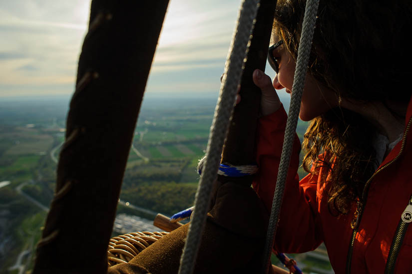 hot air balloon engagement photos