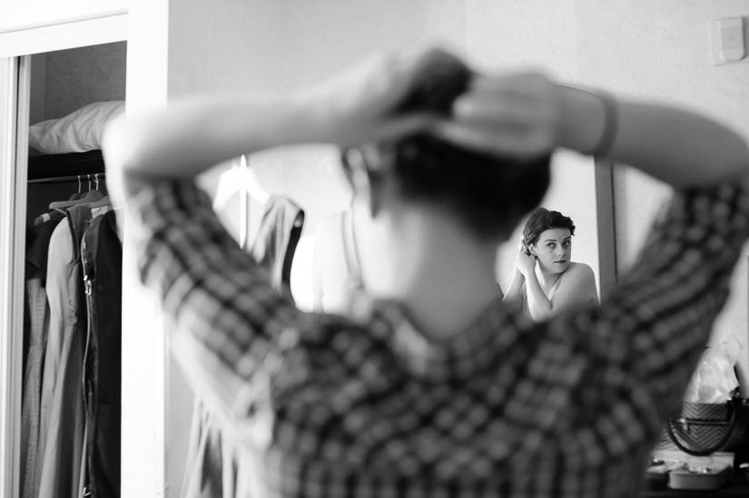 bride gets ready in charlottesville, va