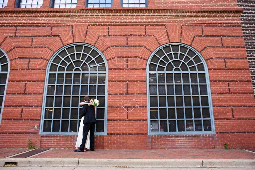 funky wide-angle wedding portraits in old town alexandria