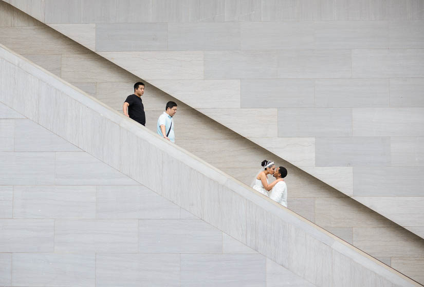 courthouse wedding photos at the national gallery of art