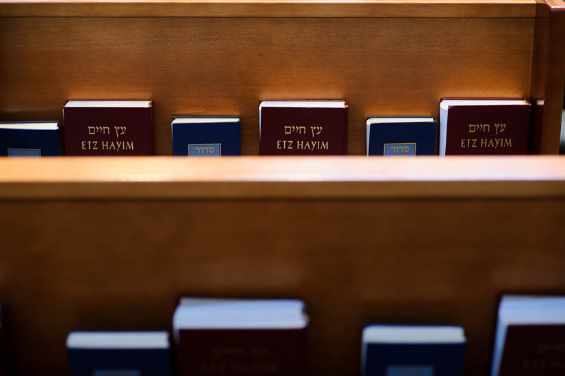 prayer books at b'nai israel temple