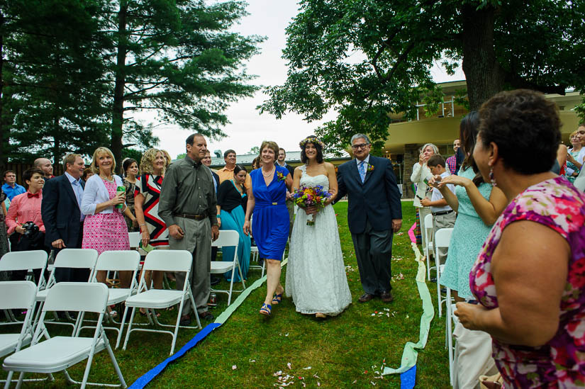 bride entering the wedding ceremony at the woodlands at algonkian