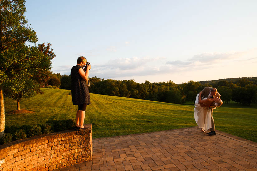 wedding-photographer-behind-the-scenes-2-2